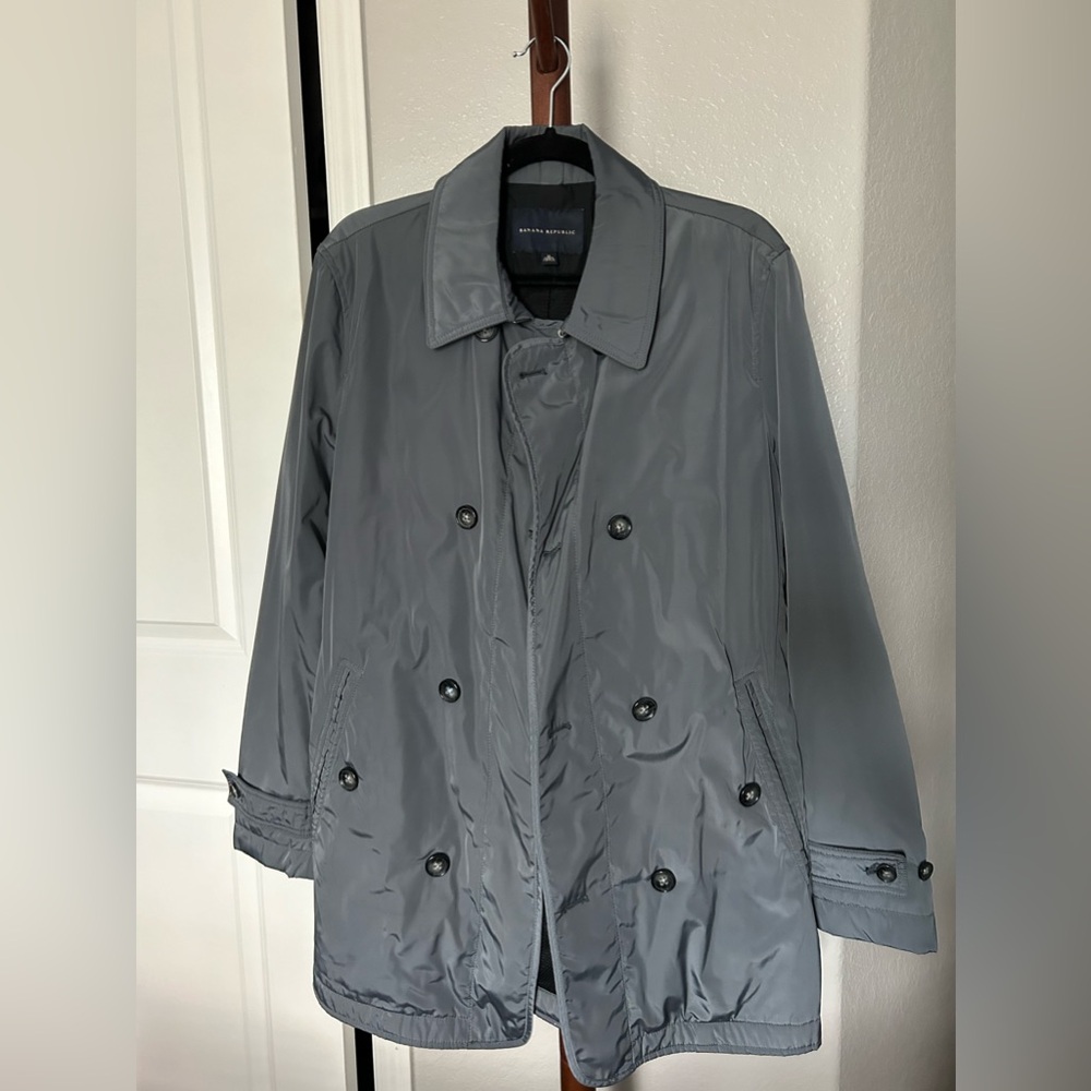 Men’s Medium Banana Republic Grey Rain Jacket |D119